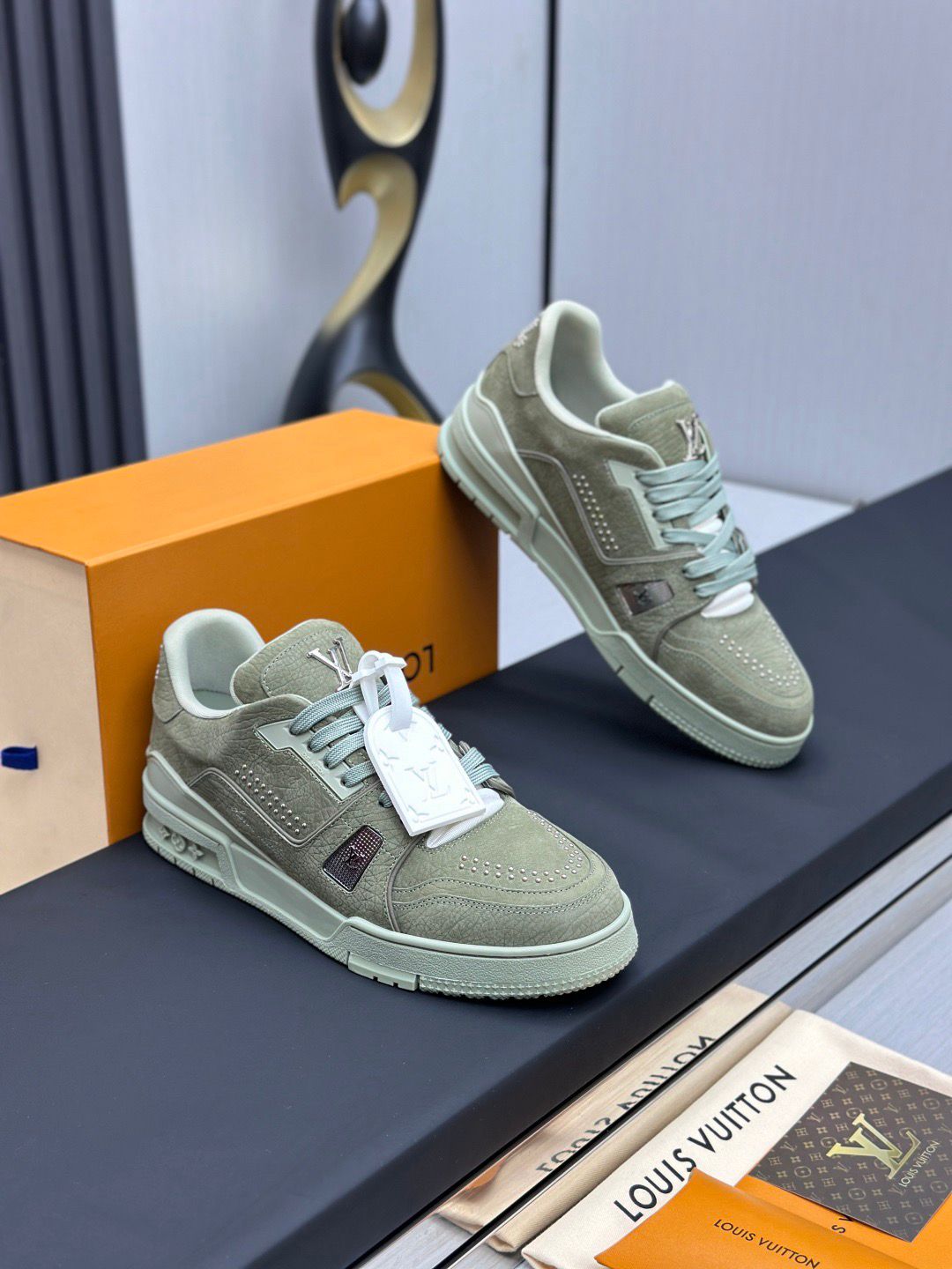 Trainer sneakers