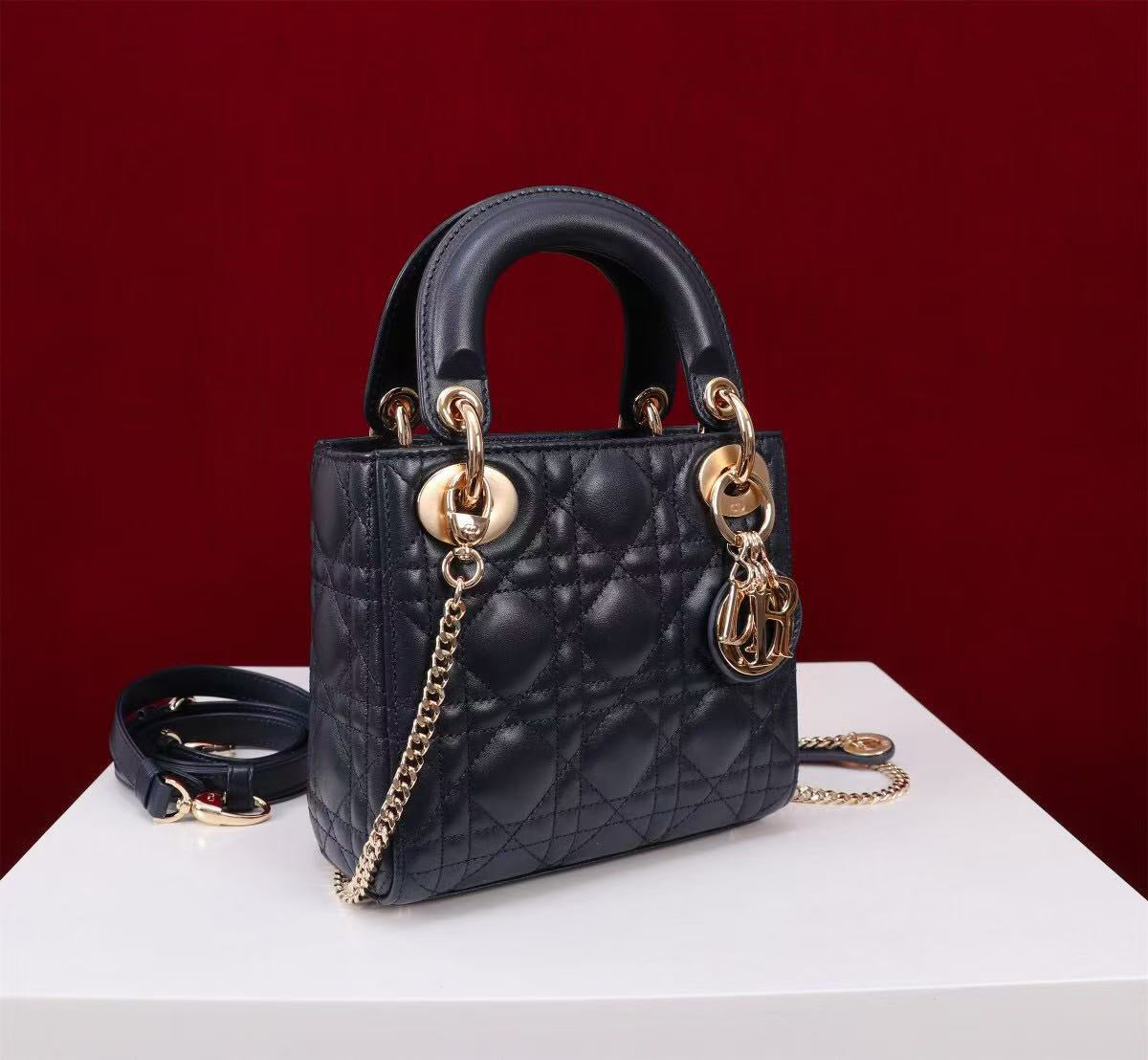 LADY Top Handle