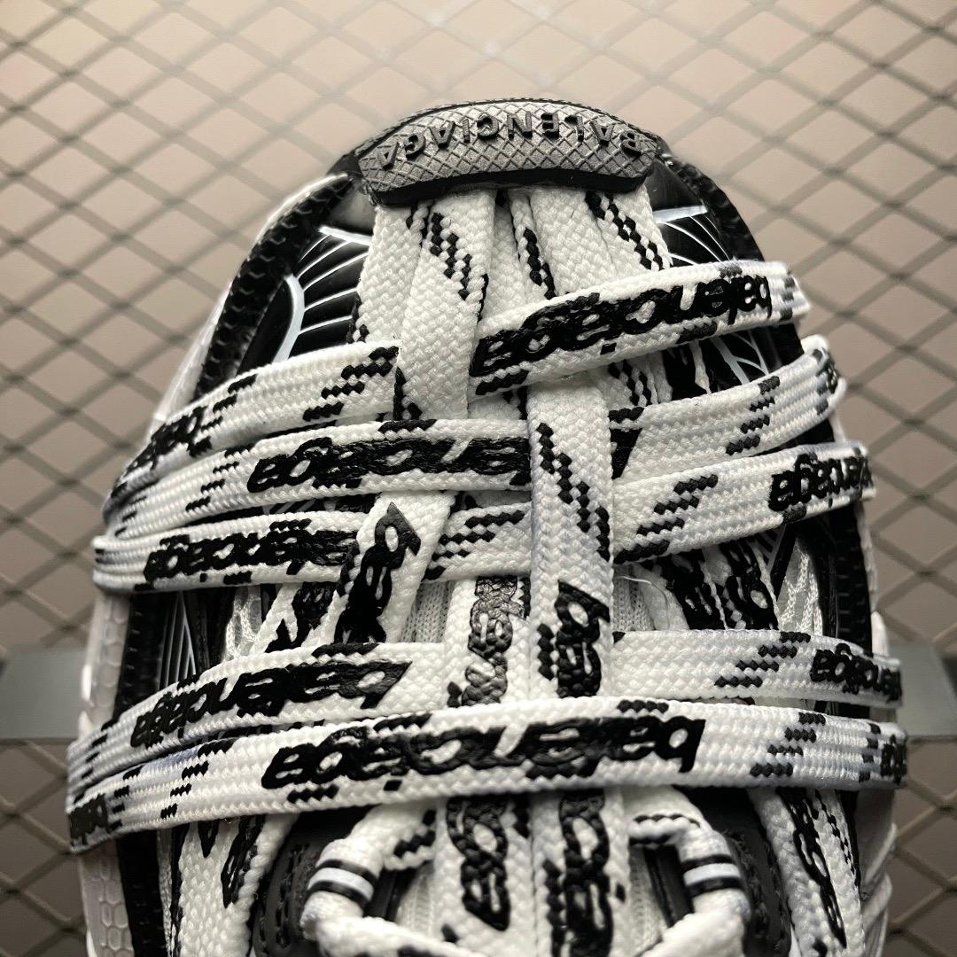 3xl Extreme Laces Logo Sneaker