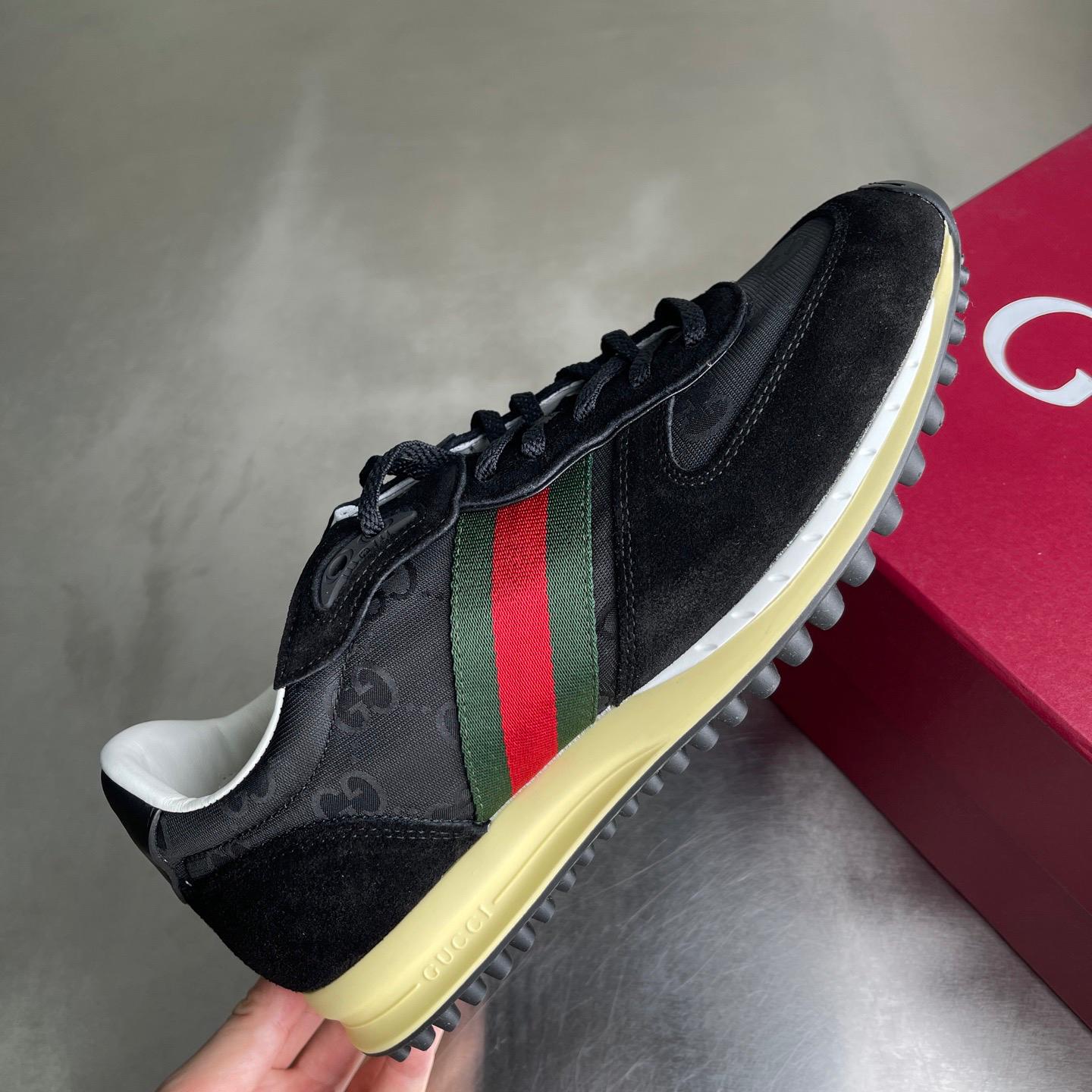 Re-Motion sneaker