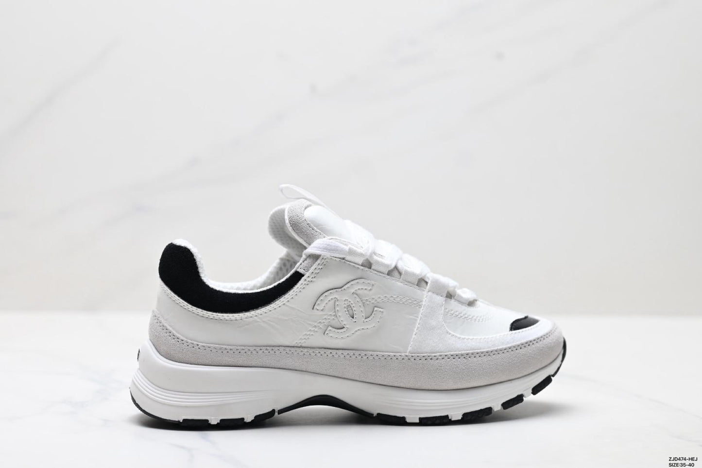 25A white sneaker