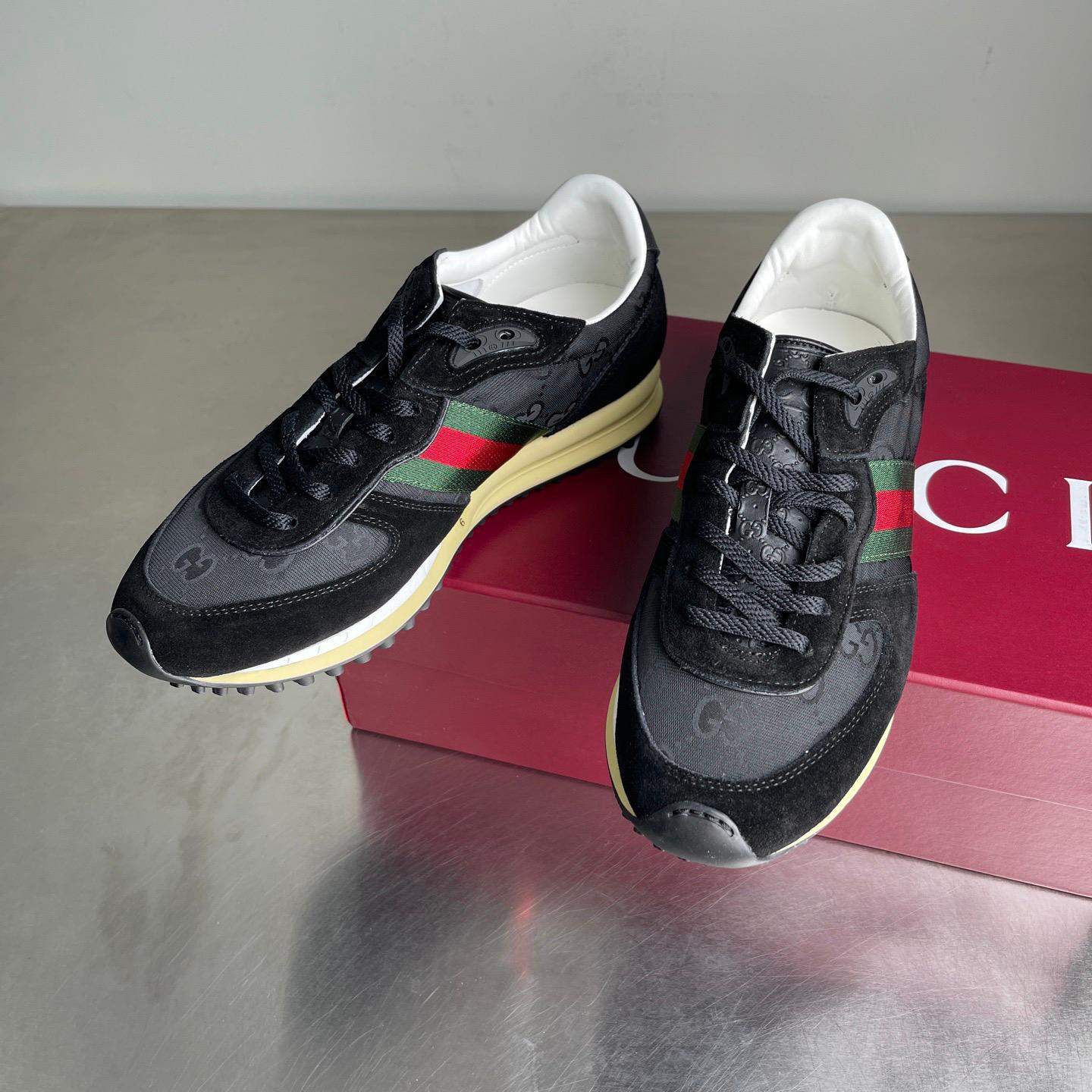 Re-Motion sneaker