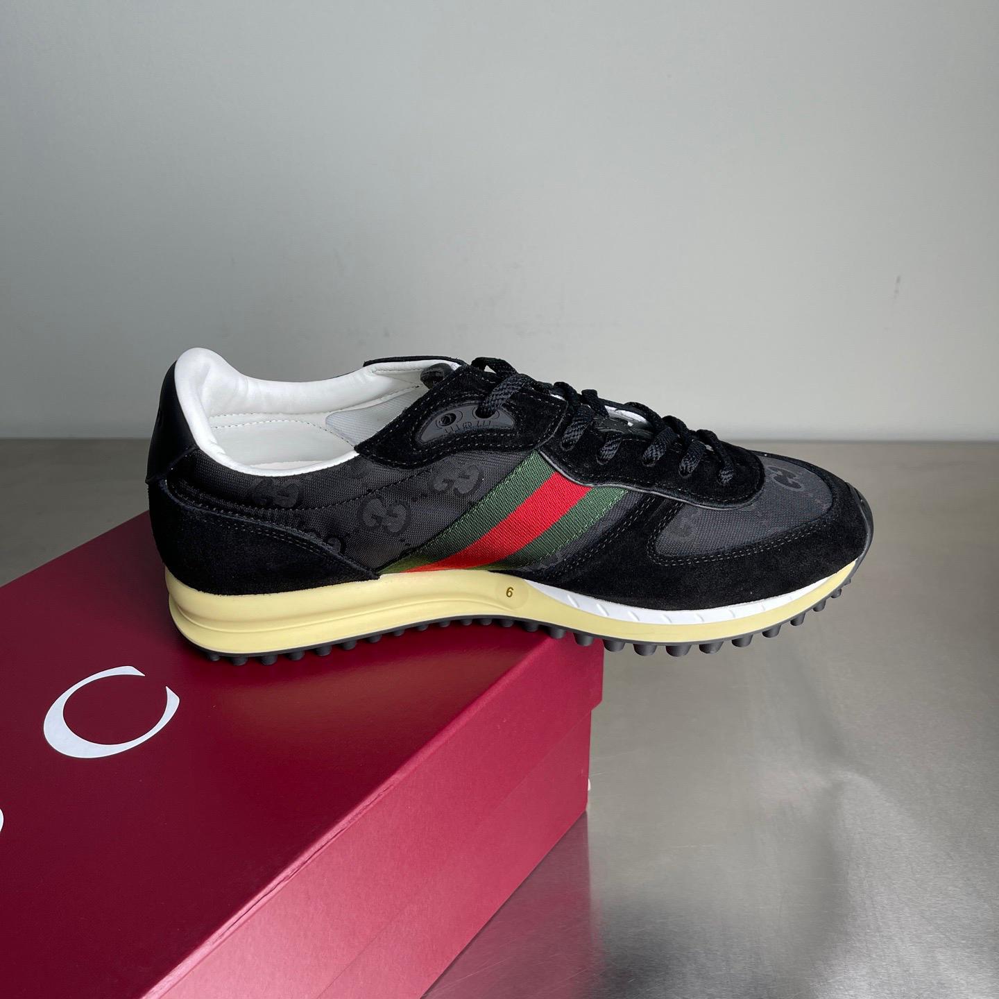 Re-Motion sneaker