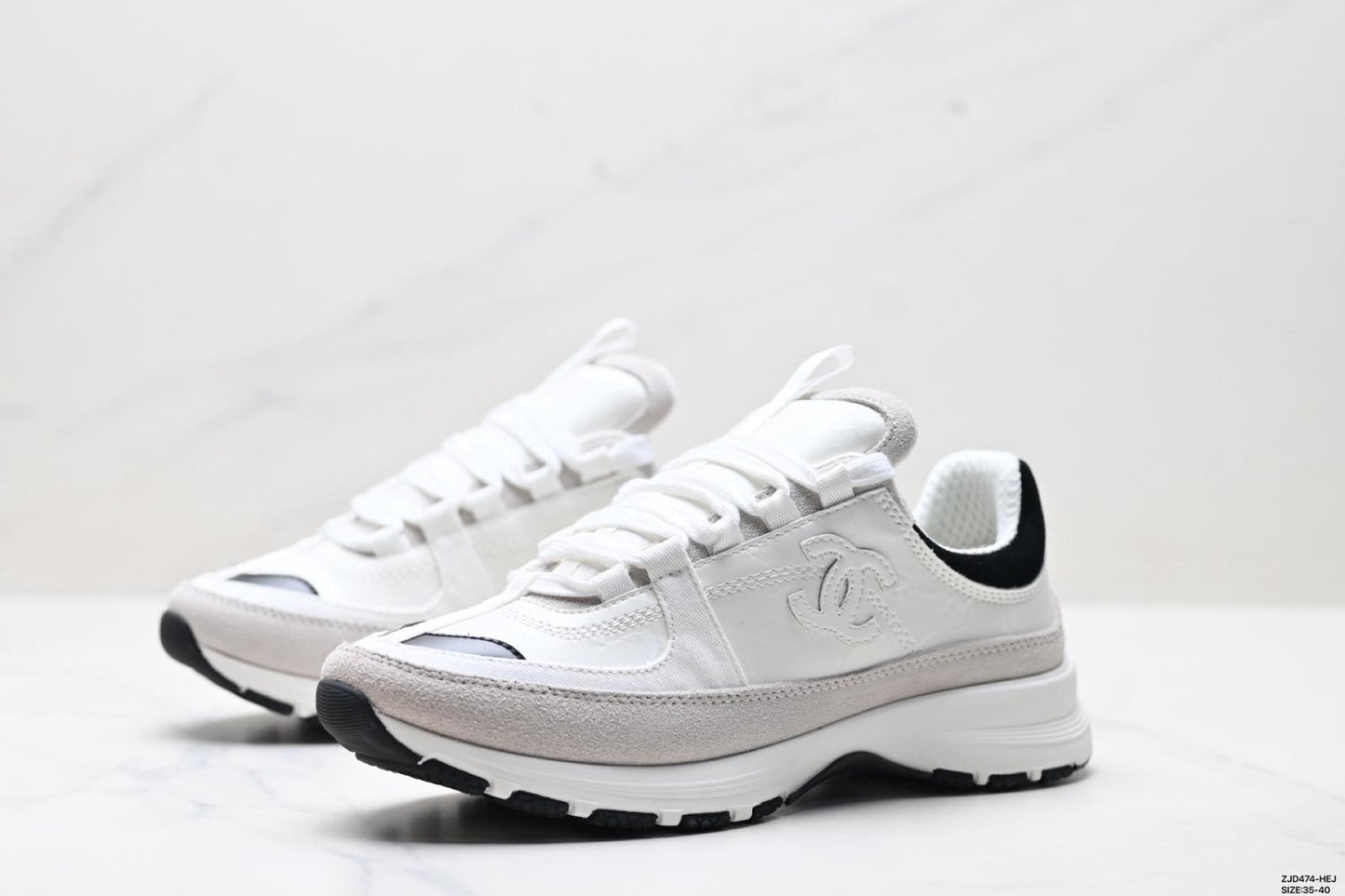 25A white sneaker