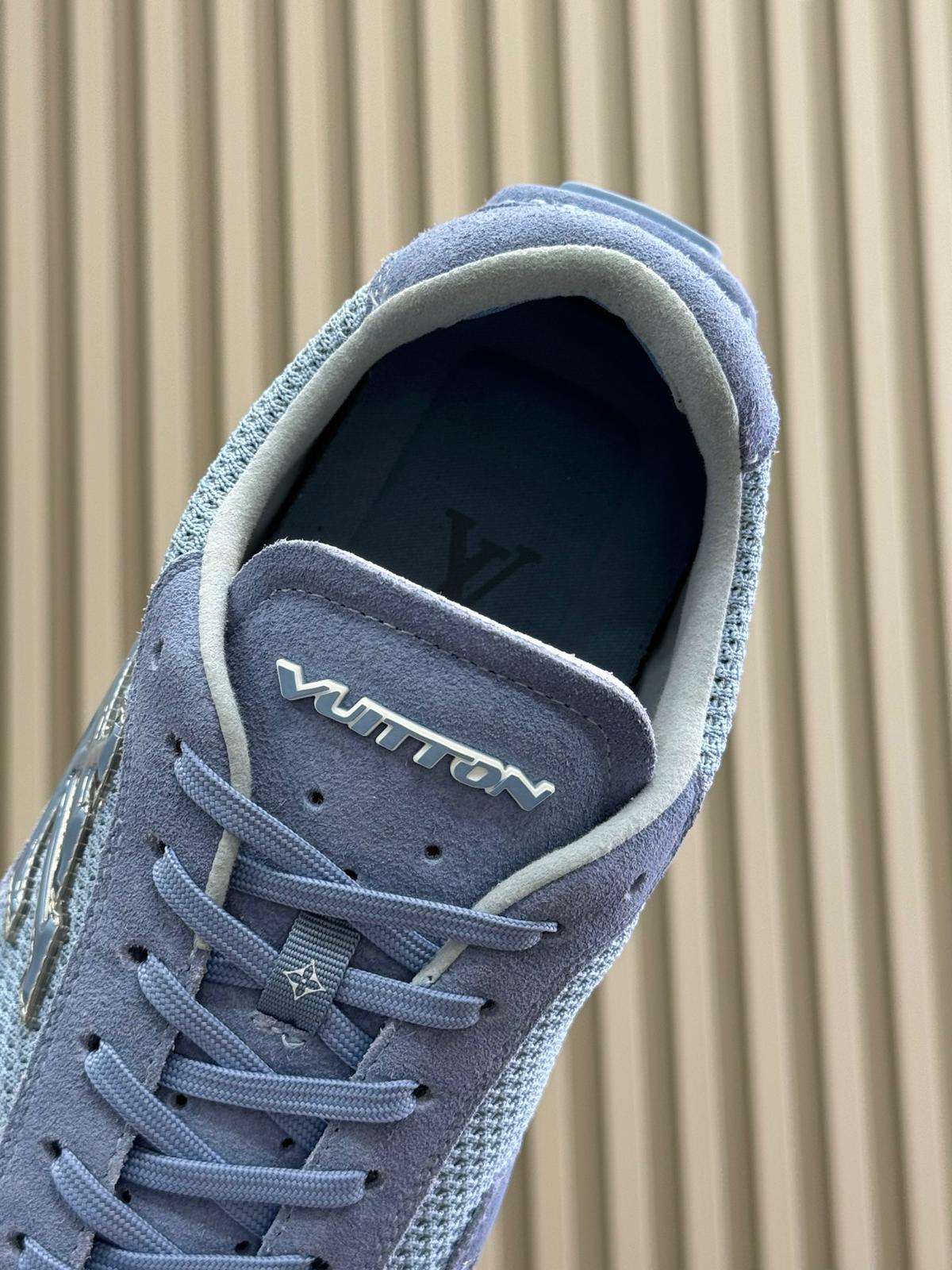 Rally Sneaker