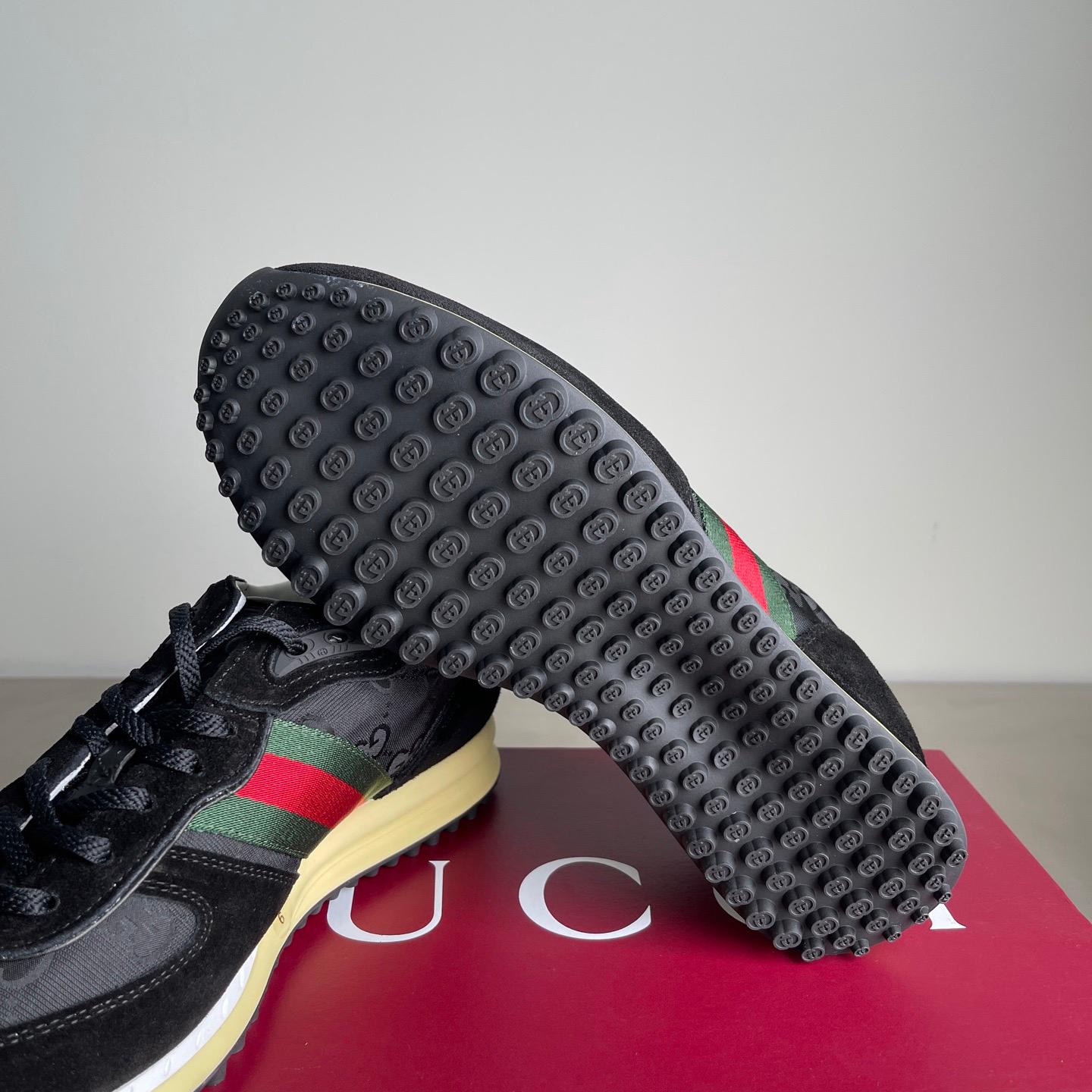 Re-Motion sneaker