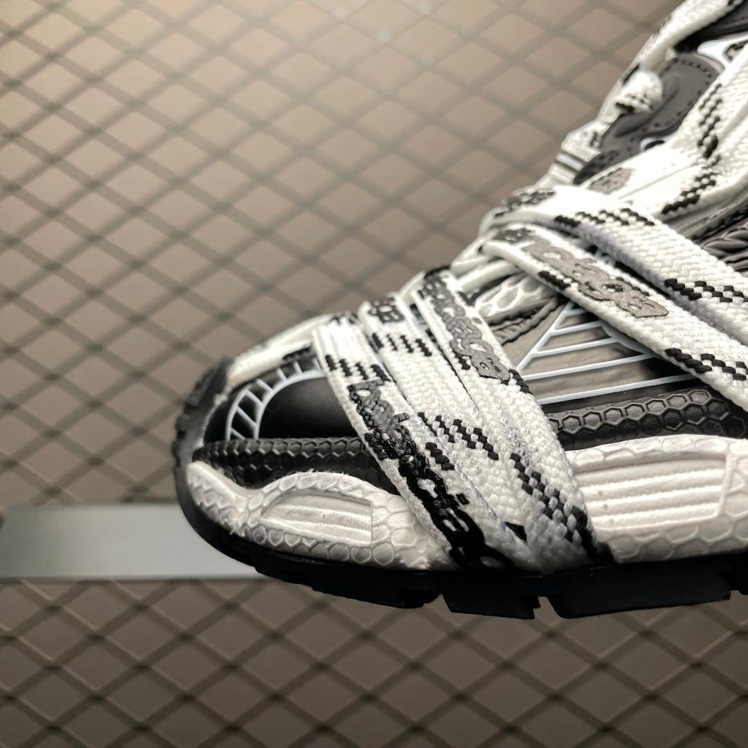 3xl Extreme Laces Logo Sneaker