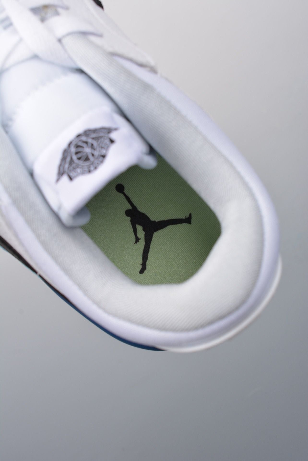 Air Jordan Legacy 312