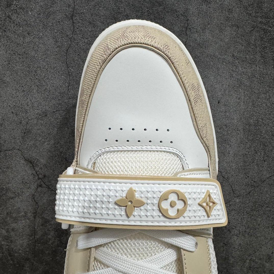 Trainer sneakers
