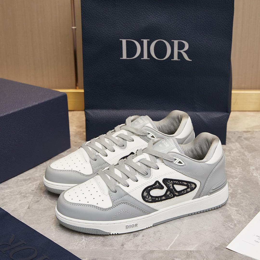 B57 Dribble Low-Top Sneaker