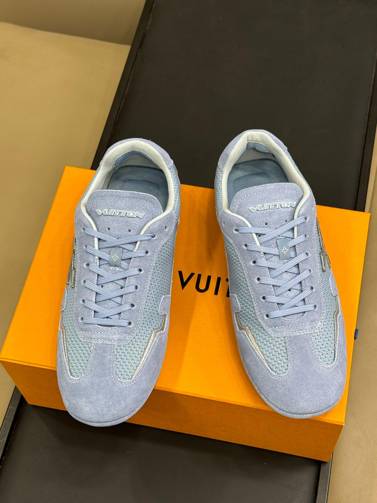 Rally Sneaker