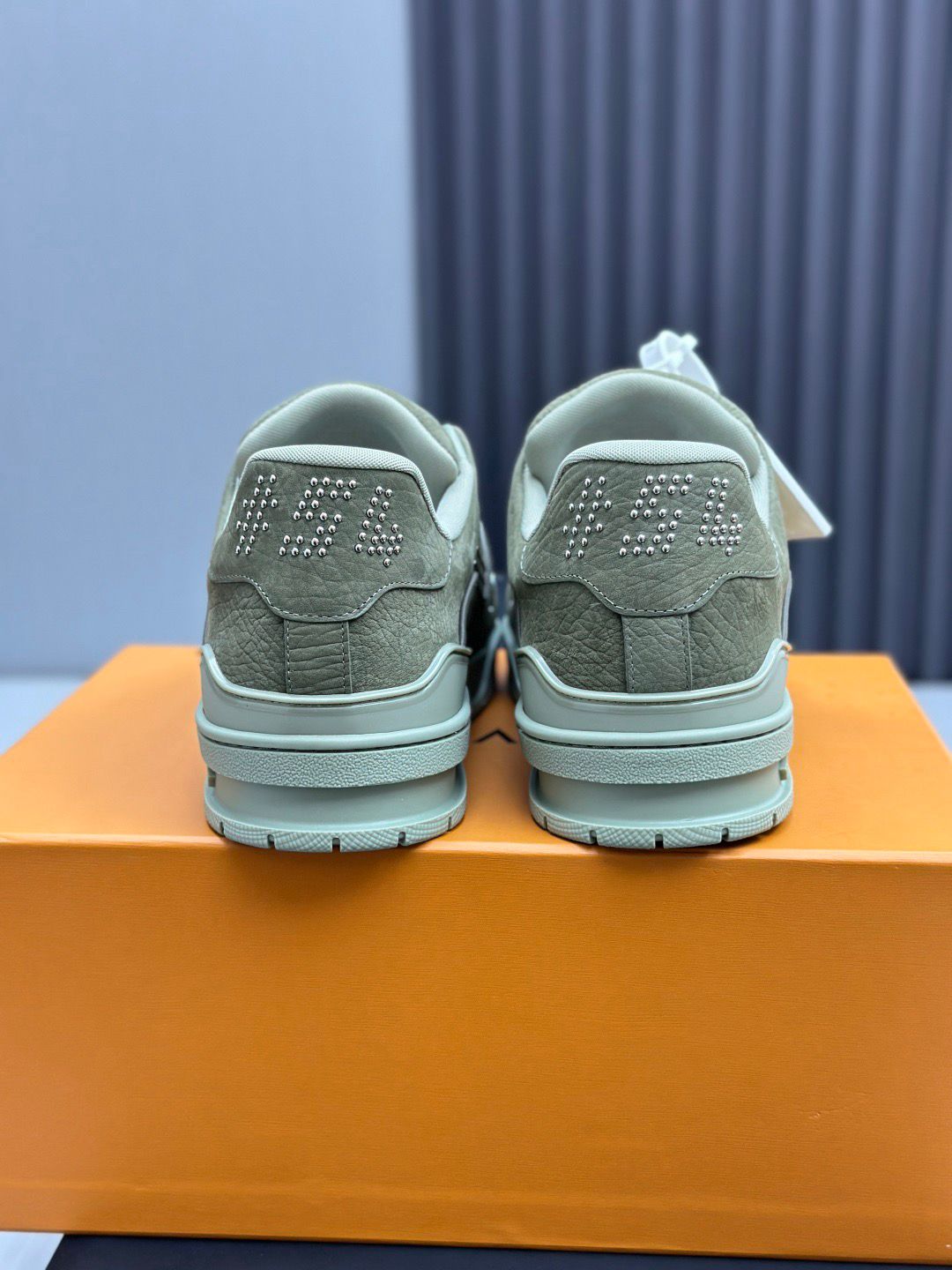 Trainer sneakers