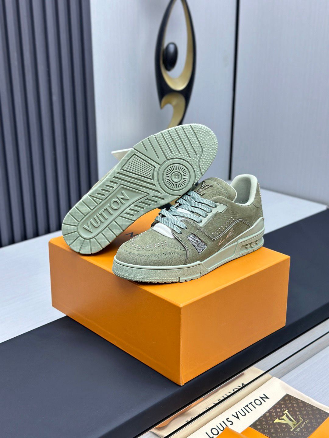 Trainer sneakers