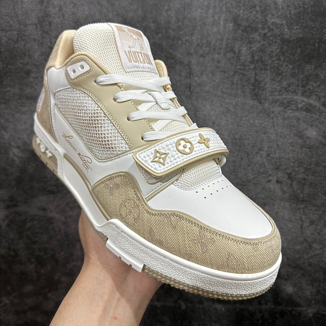 Trainer sneakers