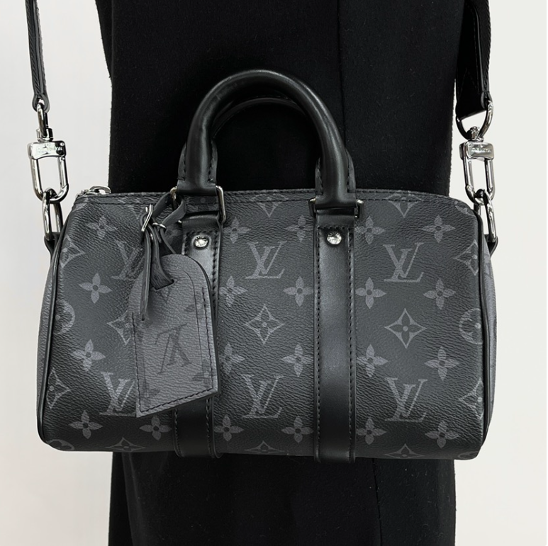 New LOUIS VUITTON black handbag