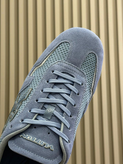 Rally Sneaker