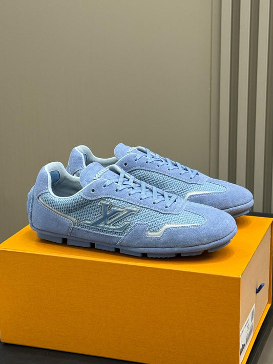 Rally Sneaker